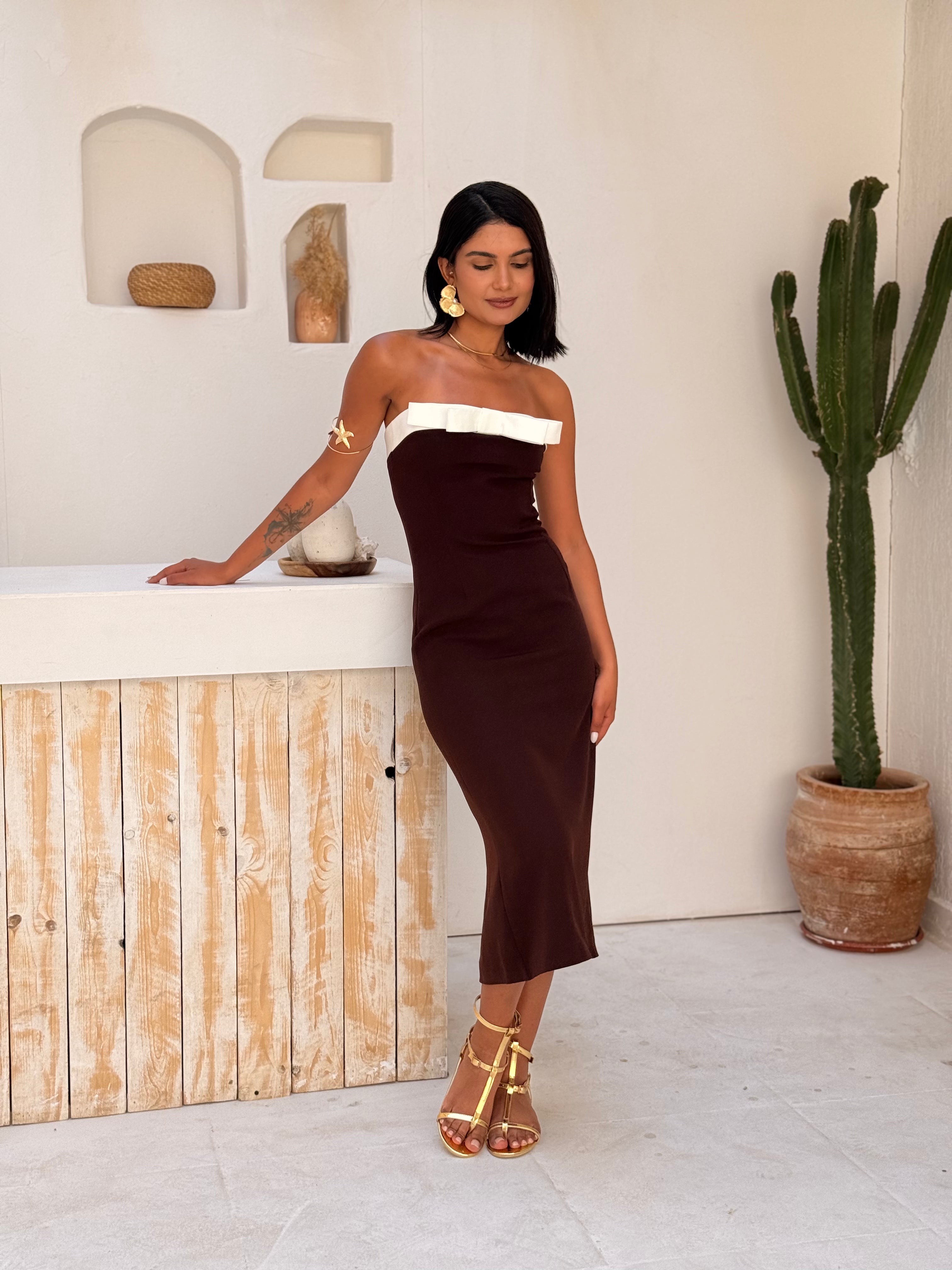 Solid Bow Strapless Midi Dress – Brown