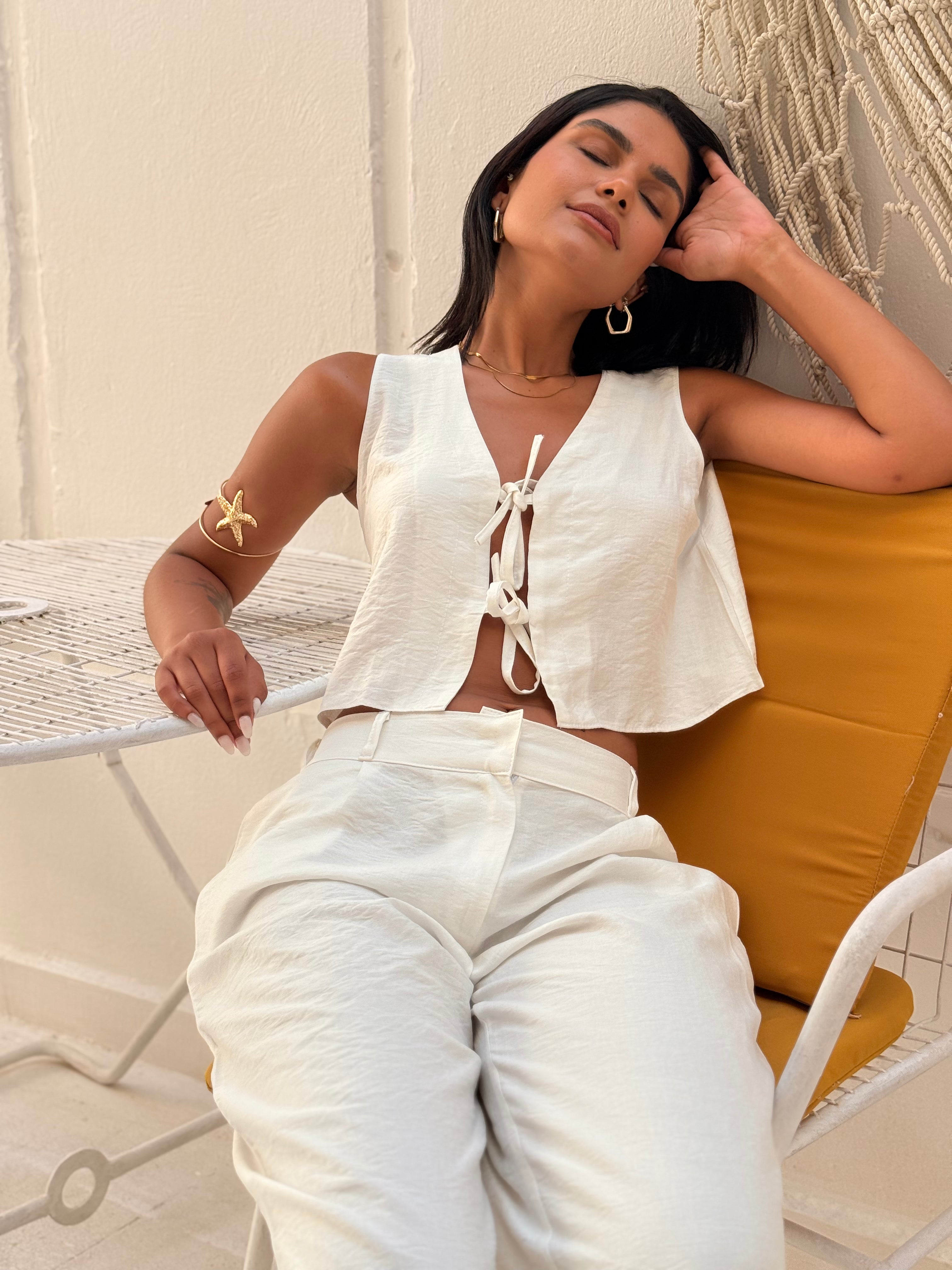 Solid Tie-Front Linen Crop Top – White