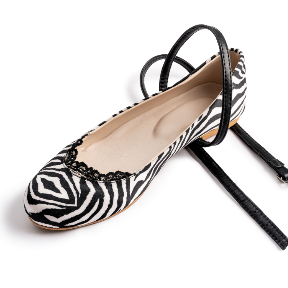 AMORIO LIGHT ZEBRA FLATS