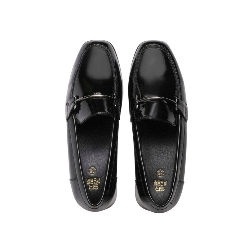 Patent PU Leather Solid Décolleté Loafers – Black