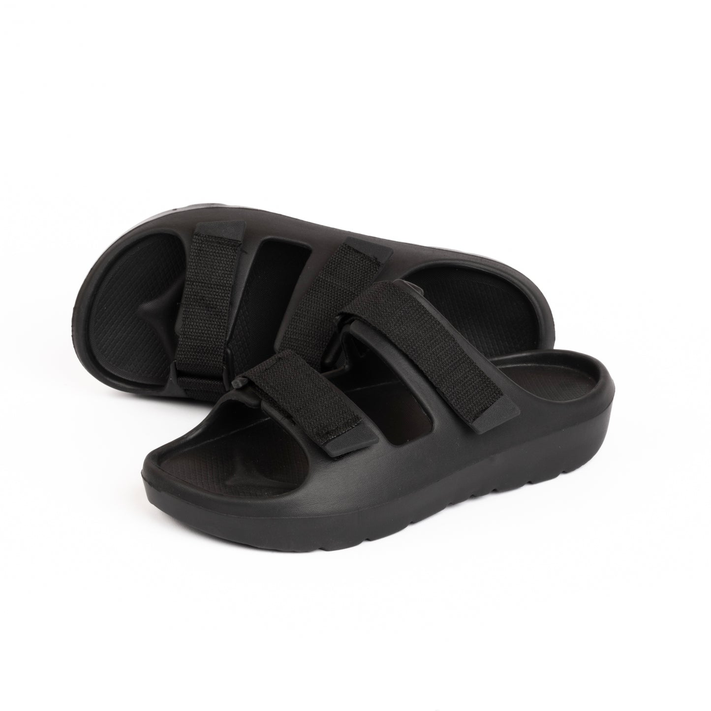 EVA SCOOTCH Men Slippers - Black