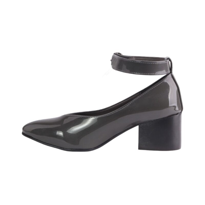 Oval Toe Cap Buckle Closure Mid Heels Pumps