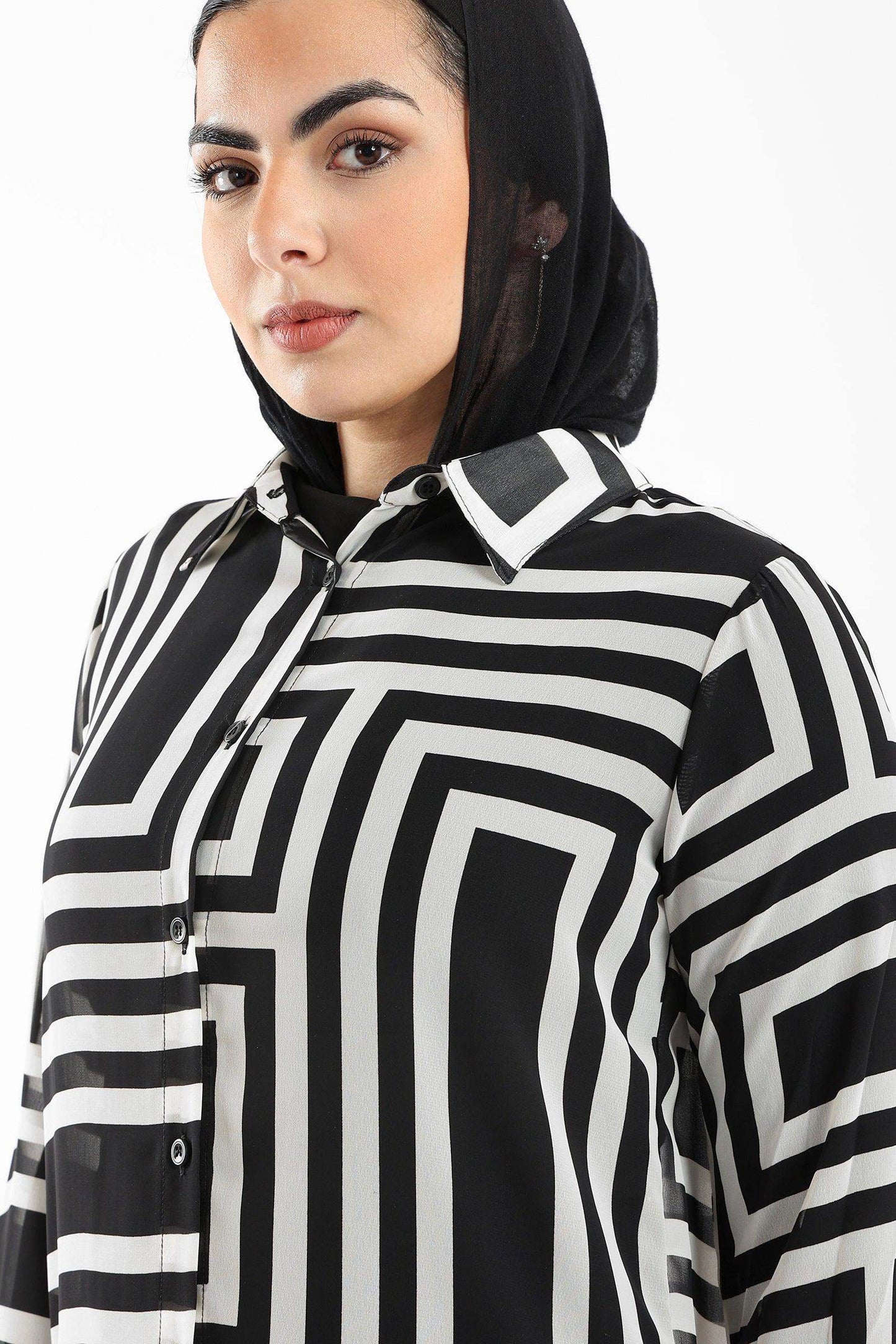 Black & White Printed Shirt - Carina - ÙƒØ§Ø±ÙŠÙ†Ø§