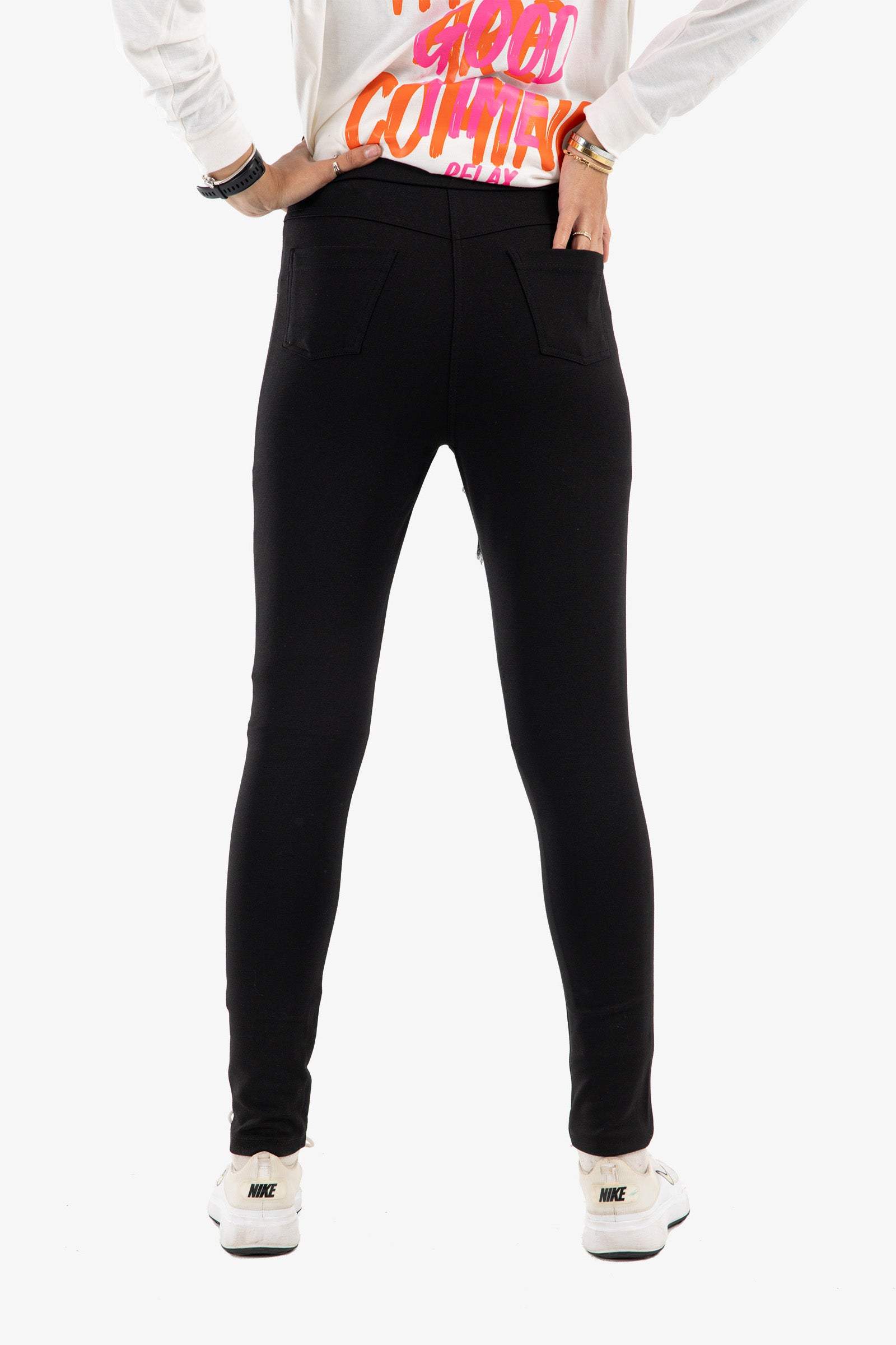 Button & Zipper Closure Leggings - Carina - ÙƒØ§Ø±ÙŠÙ†Ø§