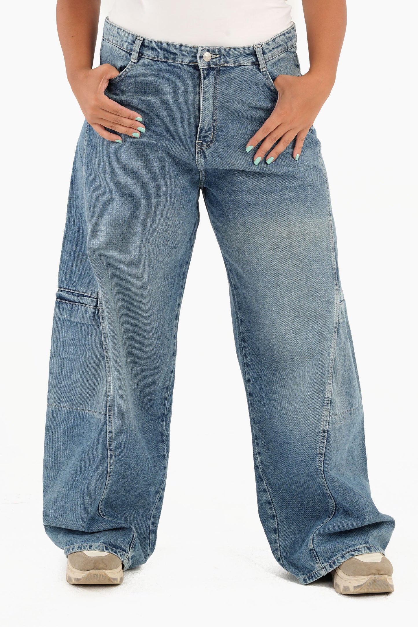 Jeans in Back Flap Pockets