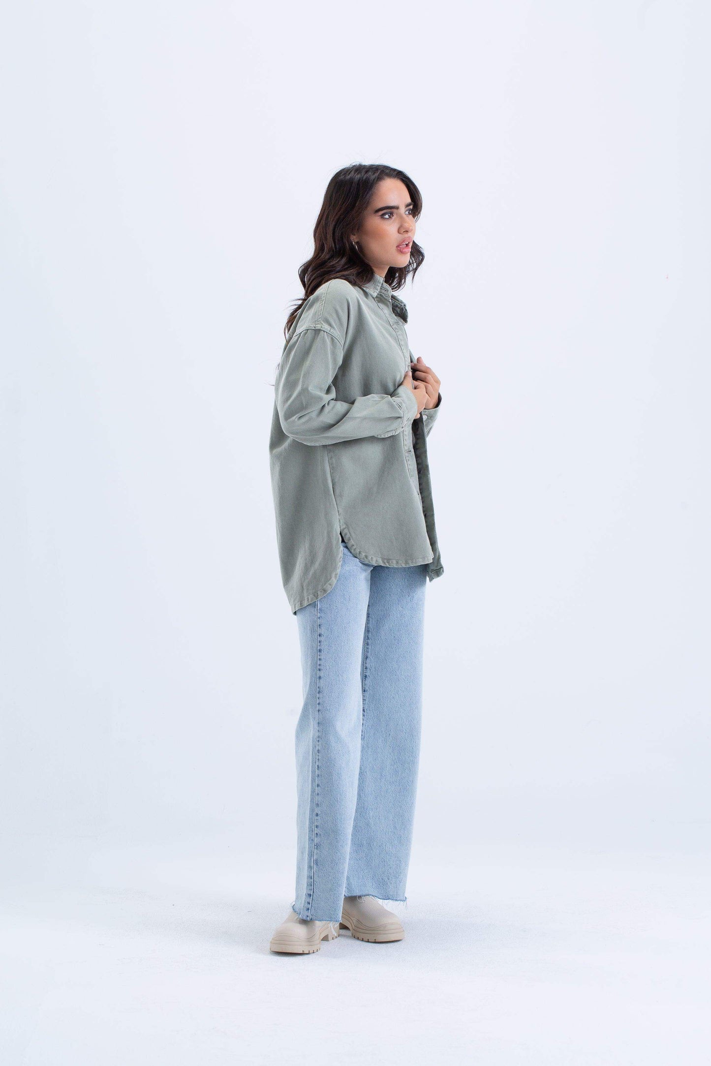 Curved Hem Denim Shirt - Carina - ÙƒØ§Ø±ÙŠÙ†Ø§