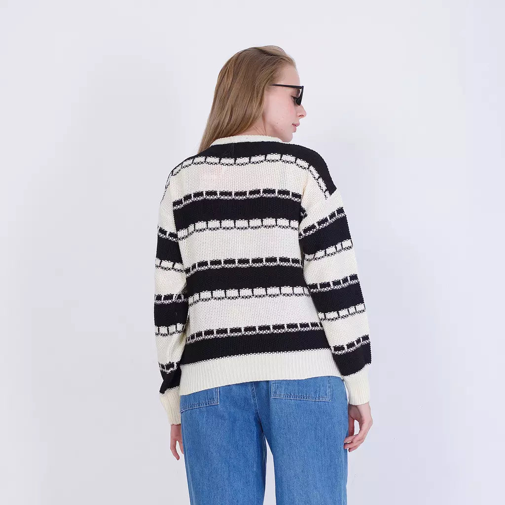 Bi-Tone Stripped pullover