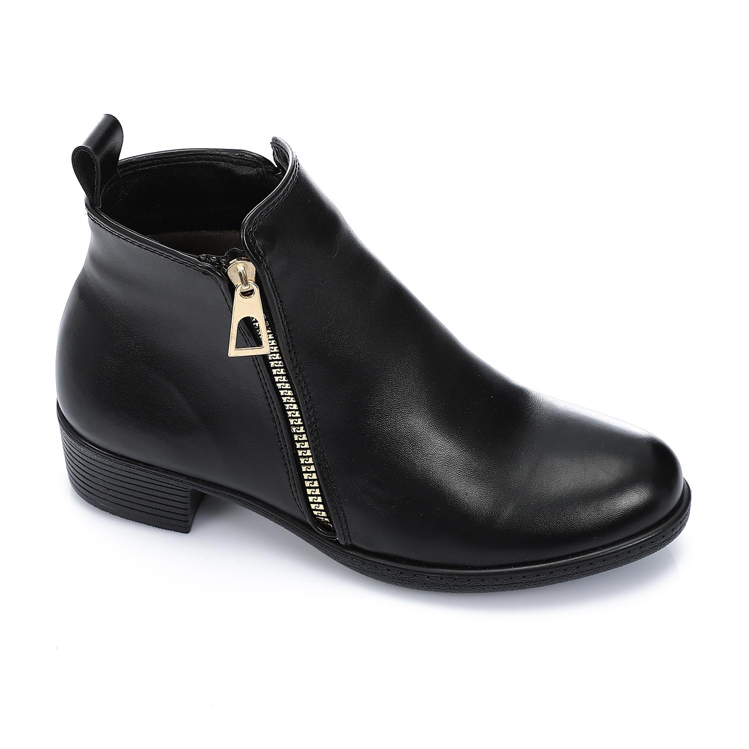 Faux Leather Smooth Ankle Boot - Black