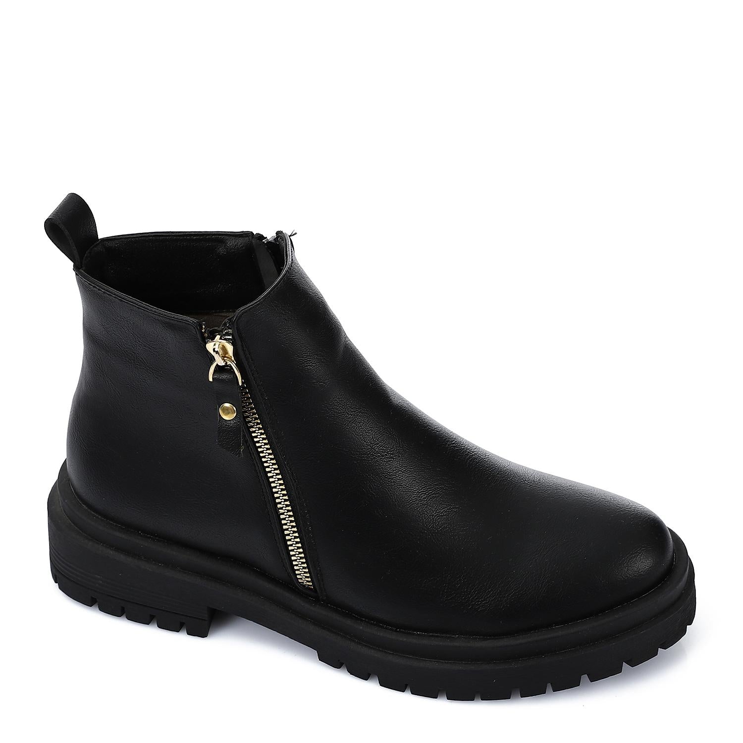 Leather Solid Ankle Boots - Black