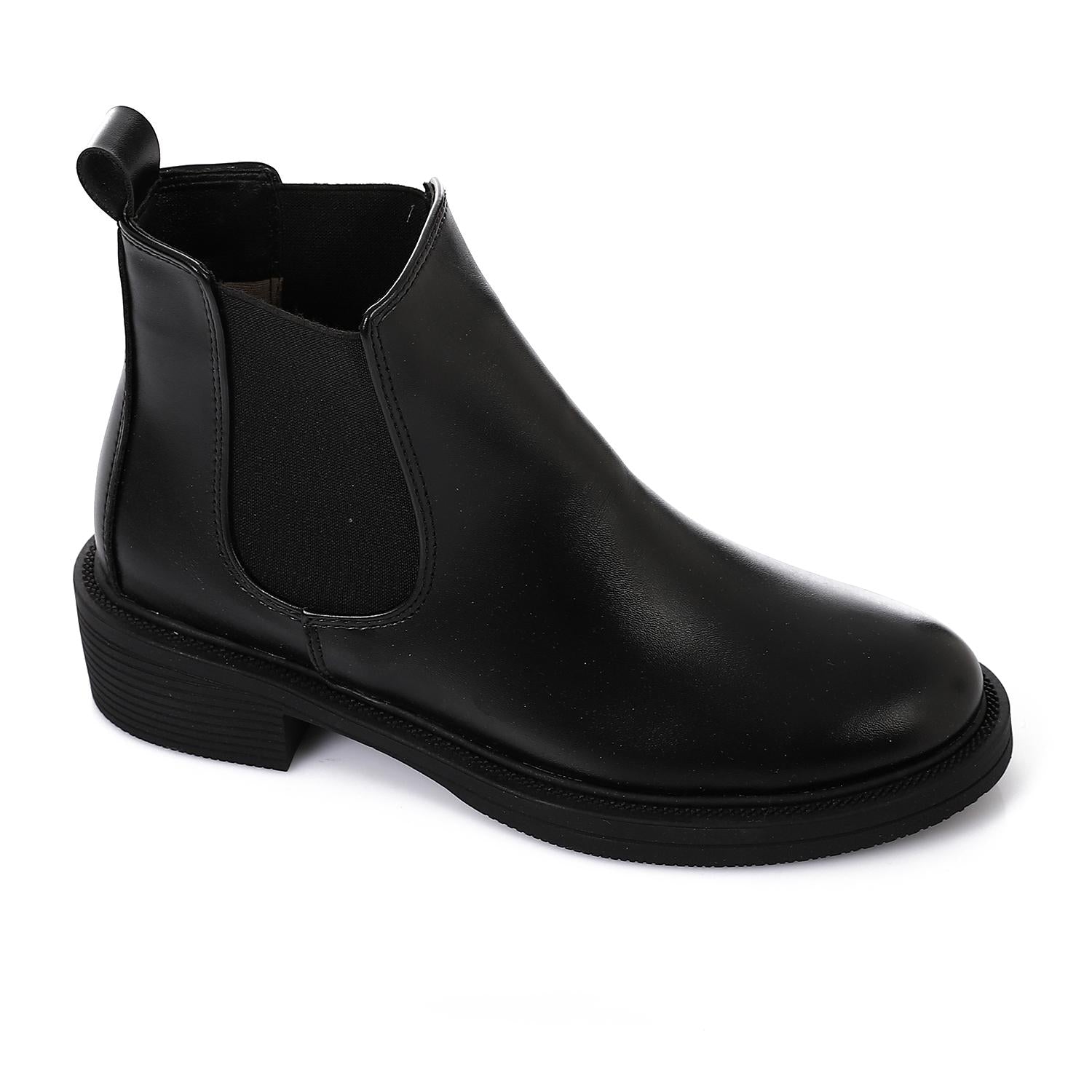 Leather Solid Chelsea Boots - Black