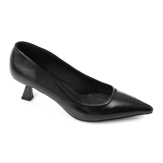 Leather Solid Pointed-Toe Pumps – Black