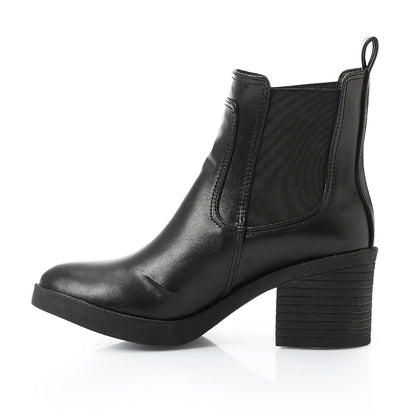 Leather Solid Ankle Boots – Black