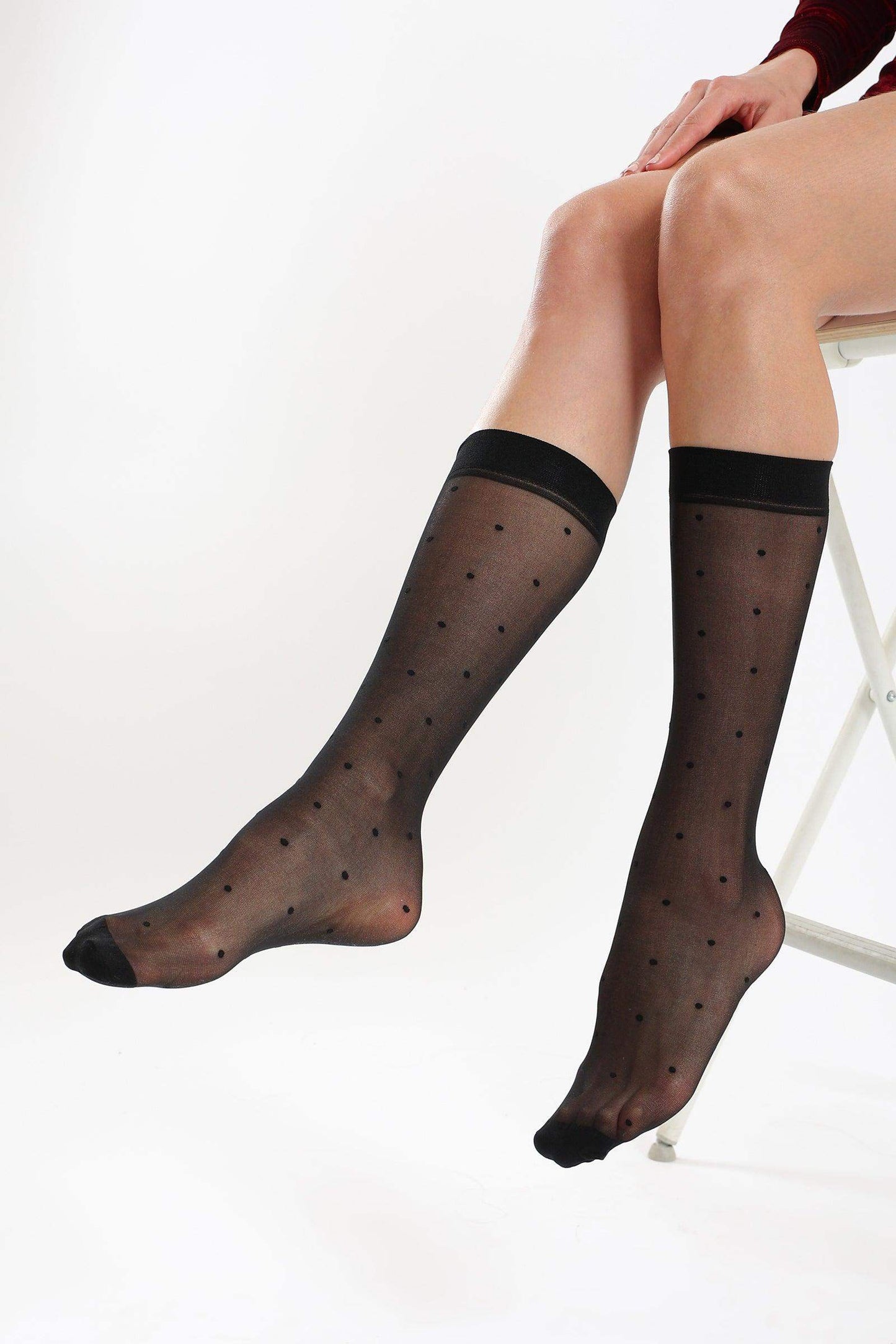 Knee High Dotted Socks - Carina - ÙƒØ§Ø±ÙŠÙ†Ø§