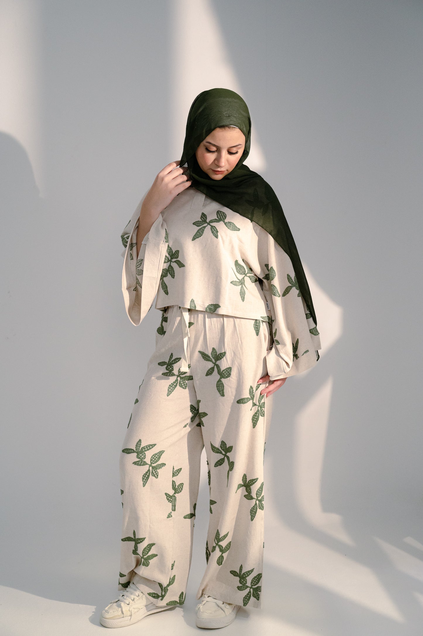 Linen Oversized Floral Print Set – Beige & Green