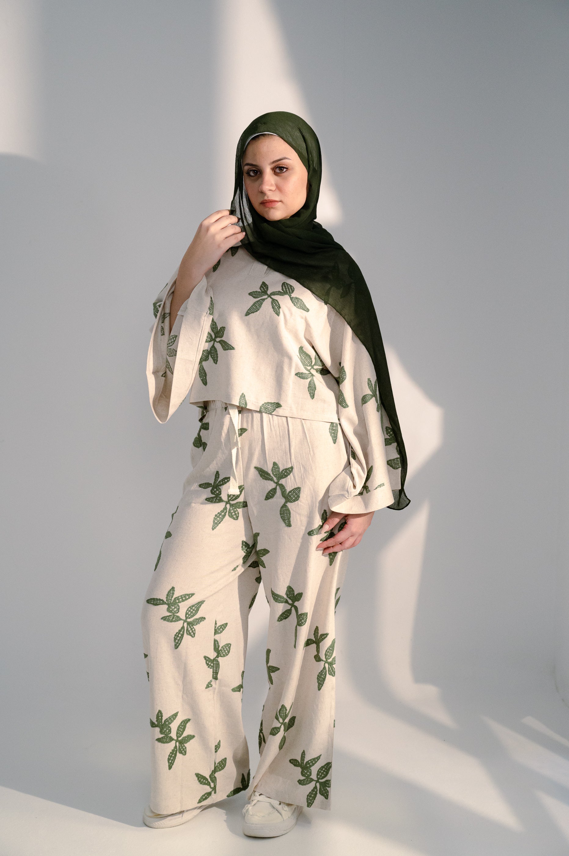 Linen Oversized Floral Print Set – Beige & Green