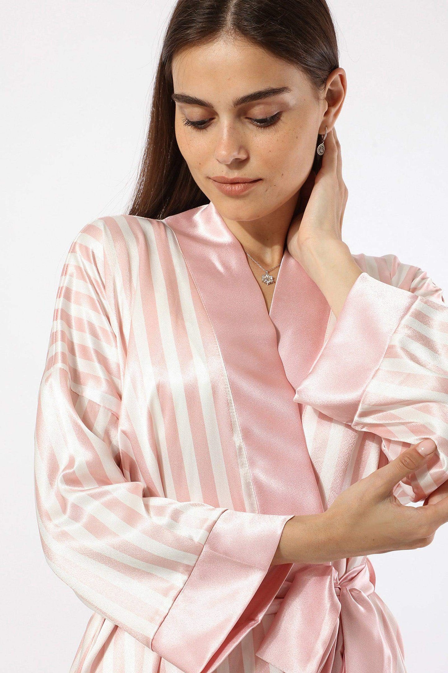 Pink/White Striped Satin Robe - Carina - ÙƒØ§Ø±ÙŠÙ†Ø§