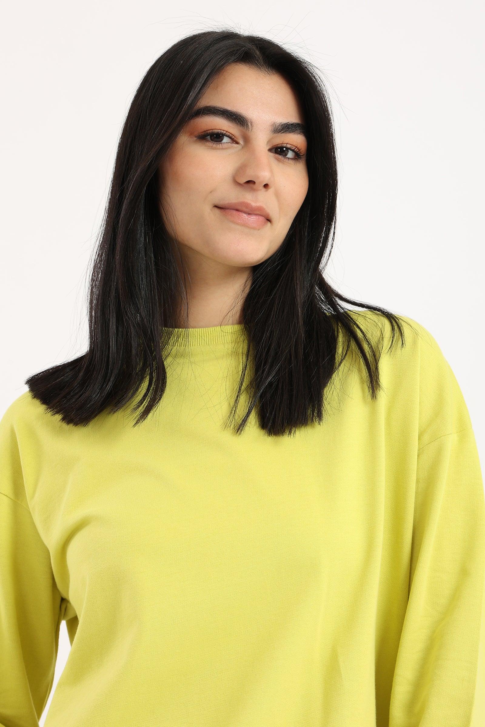 Round Neck Plain Sweatshirt - Clue Wear