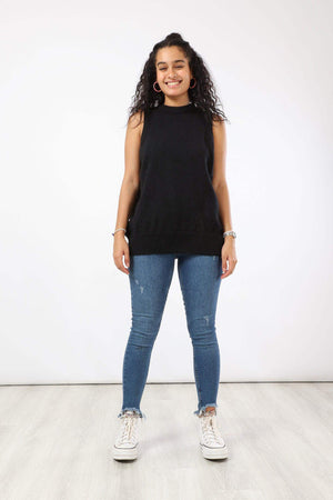 Round Neck Wool Vest - Carina - ÙƒØ§Ø±ÙŠÙ†Ø§