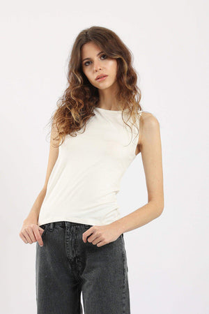 Sleeveless Crew Neck Top - Carina - ÙƒØ§Ø±ÙŠÙ†Ø§