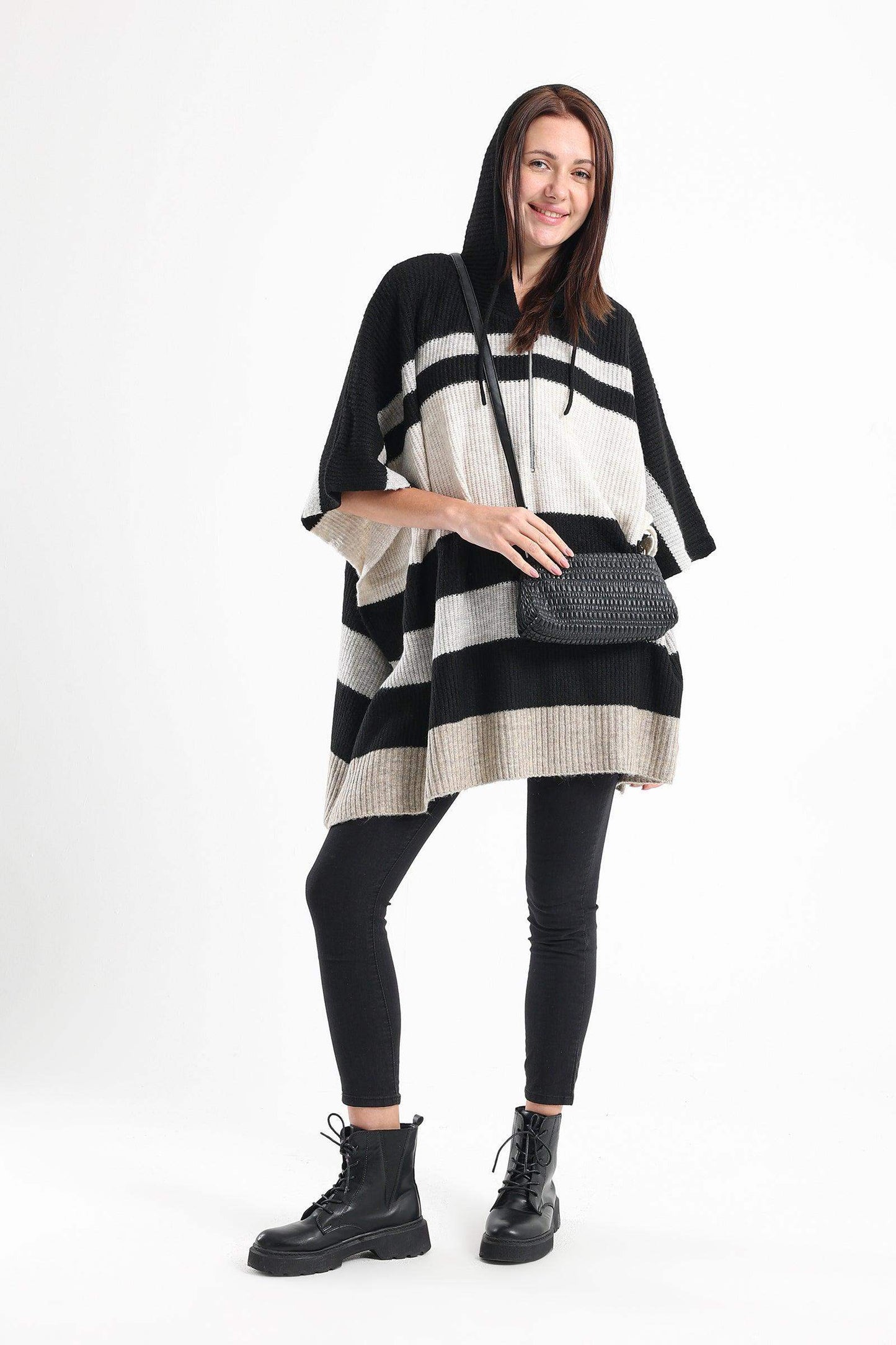 Striped Poncho with Front Zipper - Carina - ÙƒØ§Ø±ÙŠÙ†Ø§