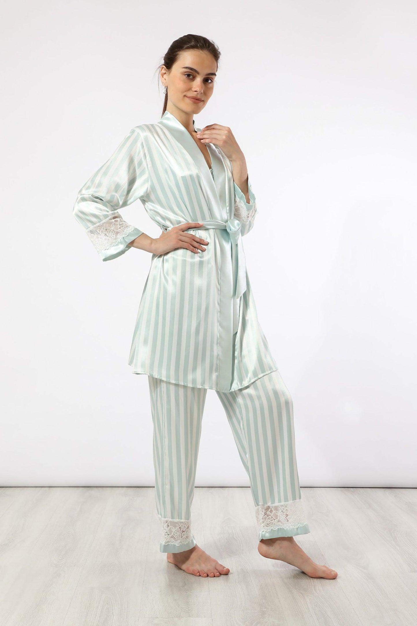 Striped Robe with Lace Cuff - Carina - ÙƒØ§Ø±ÙŠÙ†Ø§