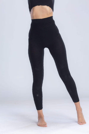 Textured Self Patterned Warm Leggings - Carina - ÙƒØ§Ø±ÙŠÙ†Ø§