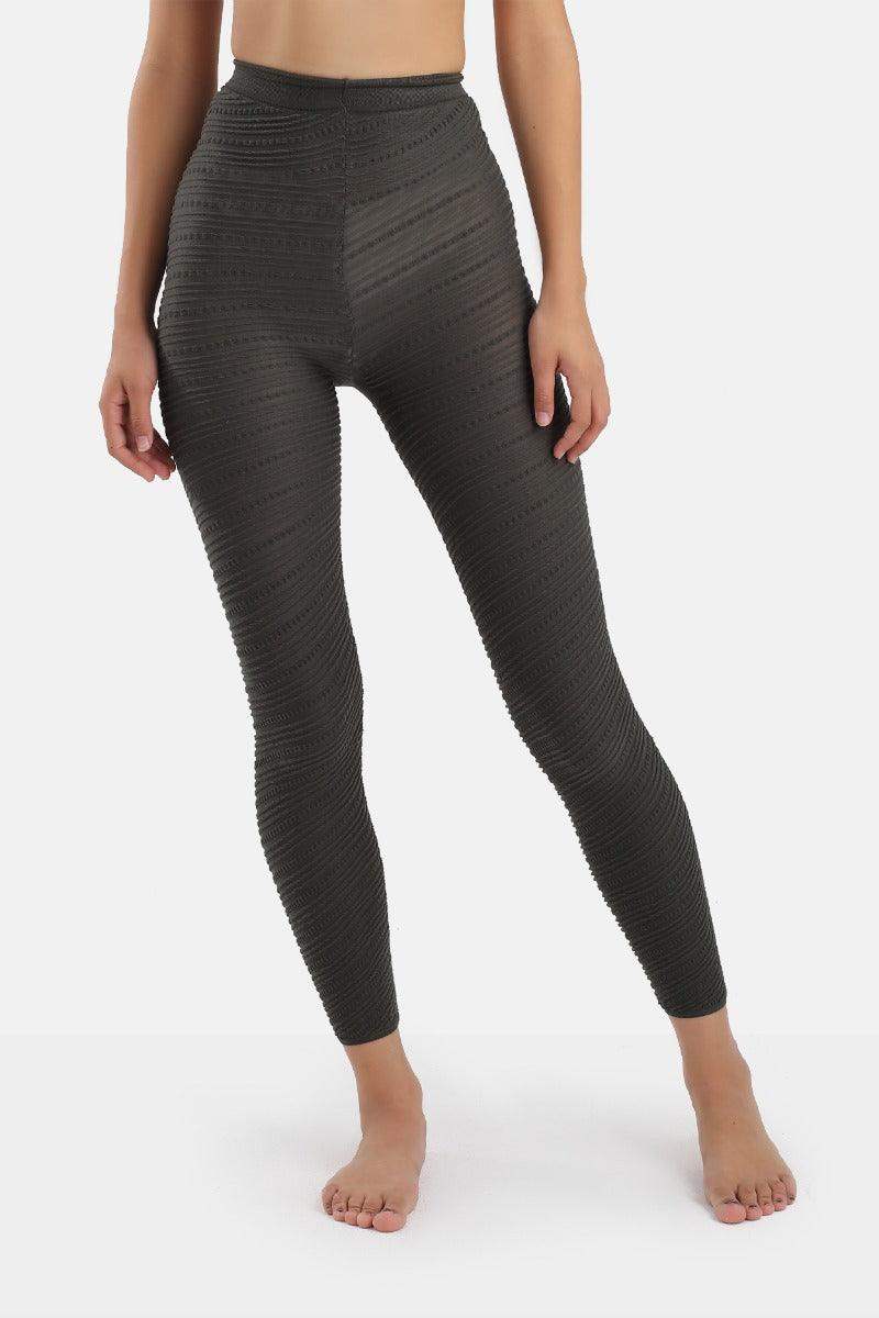 Textured Self Patterned Warm Leggings - Carina - ÙƒØ§Ø±ÙŠÙ†Ø§